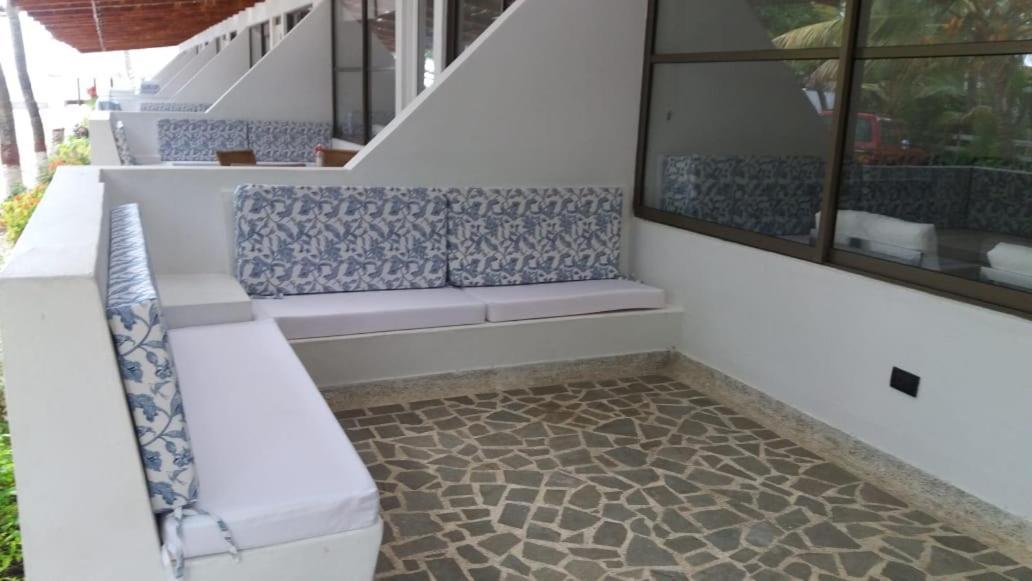 Cabanas La Espanola Ковеньяс Экстерьер фото